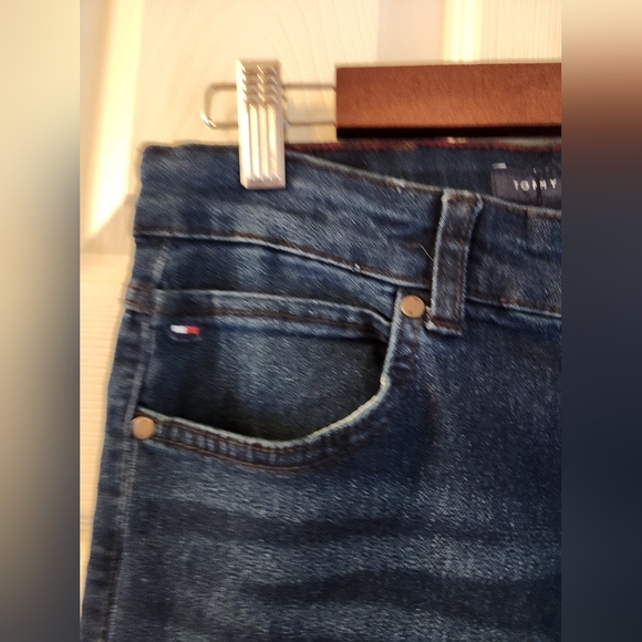 Tommy Hilfiger Boys Straight Leg Stretch Dark Denim Jeans Size 14 NWT - Picture 7 of 9